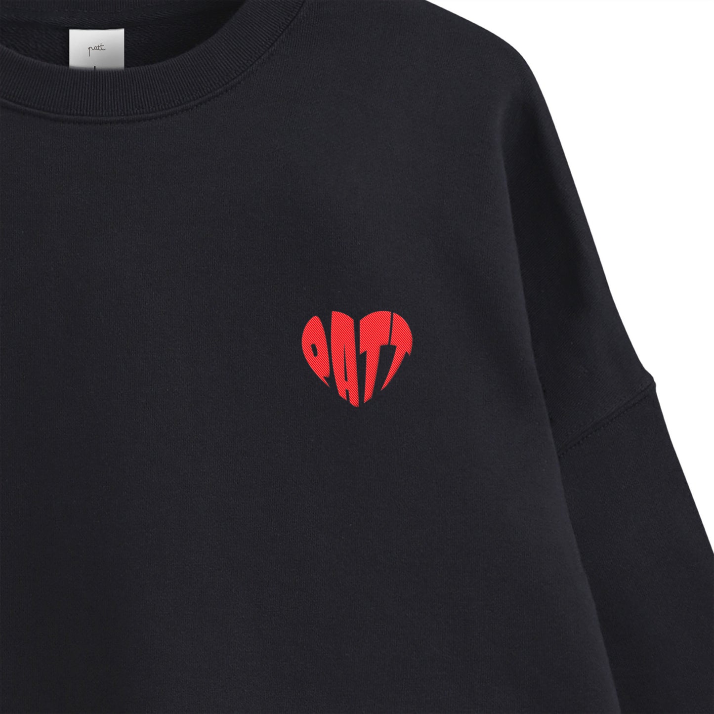 HEART LOGO SWEATSHIRT